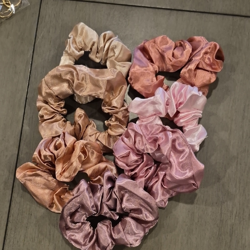 💥 7 Pcs Silky Satin Scrunchie Set